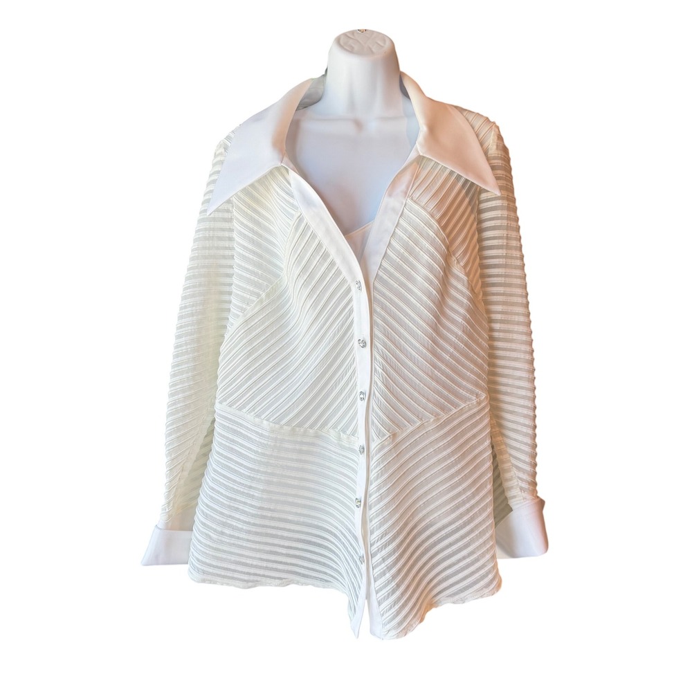 JS Collections White Textured Button Front Blouse Women's Size 16 Rhinestone